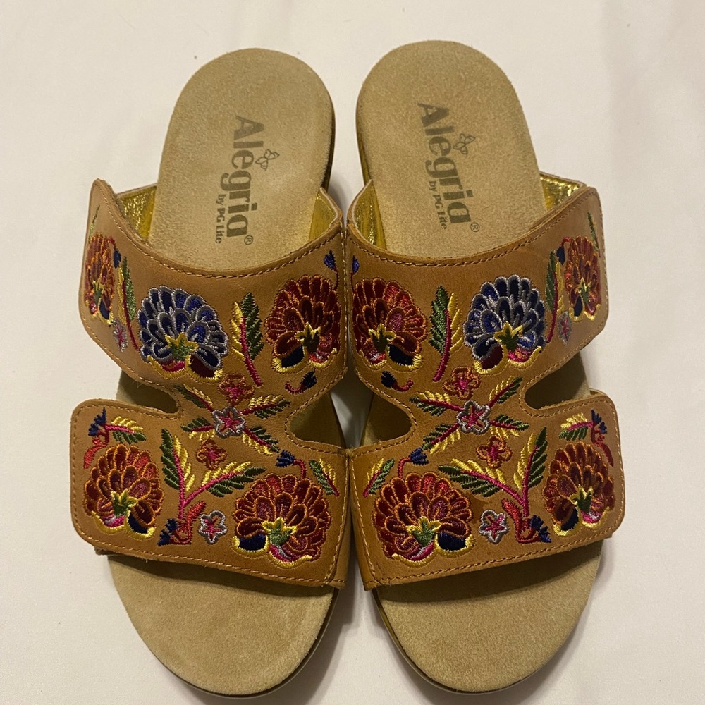 Alegria Linn Needles and Pins Slide Sandals Womens Size 38 (7)